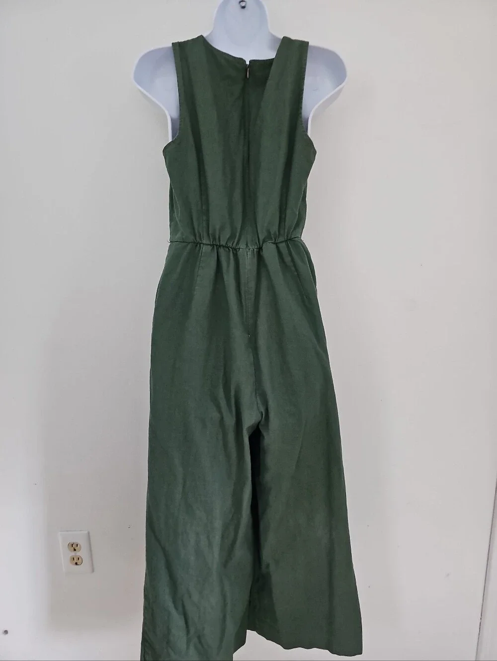 J. Crew Olive Green Sleeveless V-Neck Jumpsuit Size 4 Linen Blend Lined